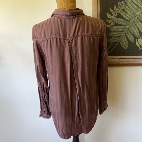 Cloth & Stone Purple Button up Anthropology - Picture 12 of 15